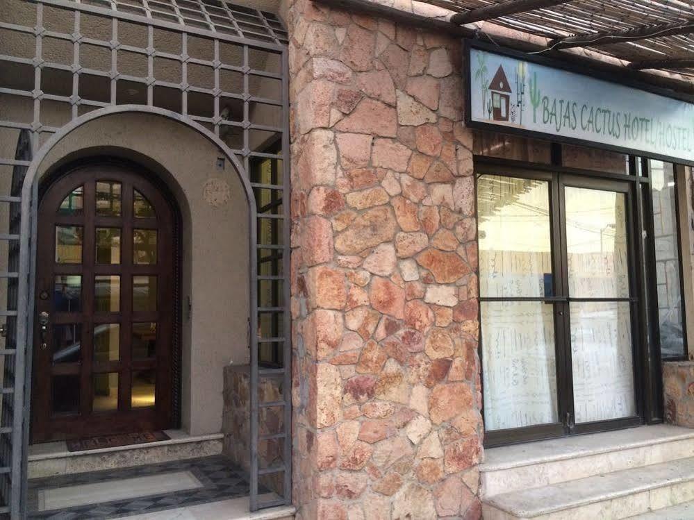 Bajas Cactus Hostel カボ・サン・ルーカス エクステリア 写真